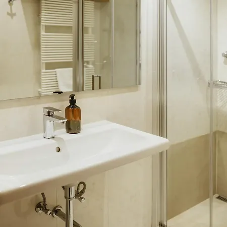 Отель Baranekhof - Closest To The Kitzsteinhorn 3*