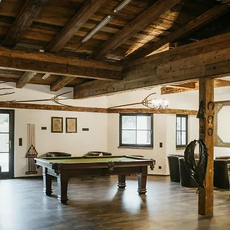 Hinterwald 8 Hotel