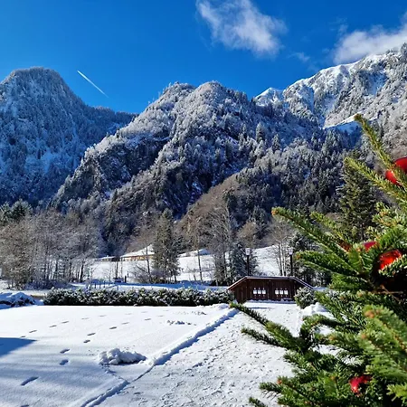 Отель Baranekhof - Closest To The Kitzsteinhorn
