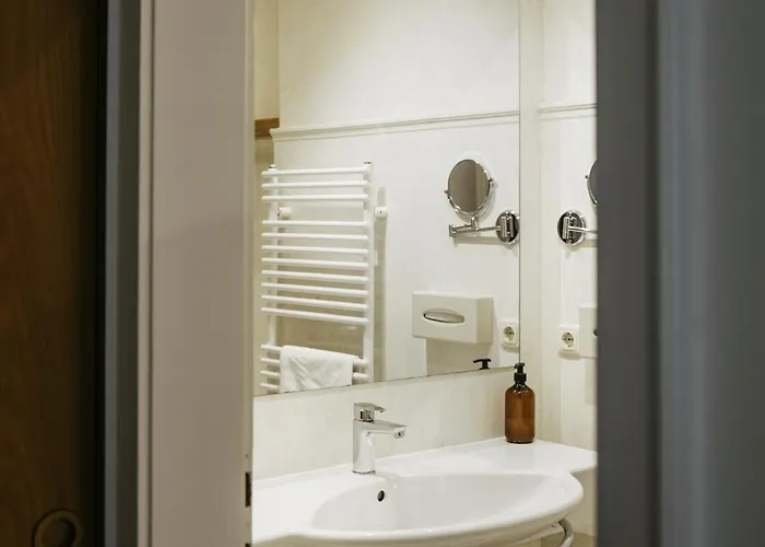 Baranekhof - Closest To The Kitzsteinhorn